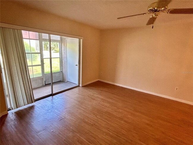 Building Photo - 4908 Myrtle Oak Dr