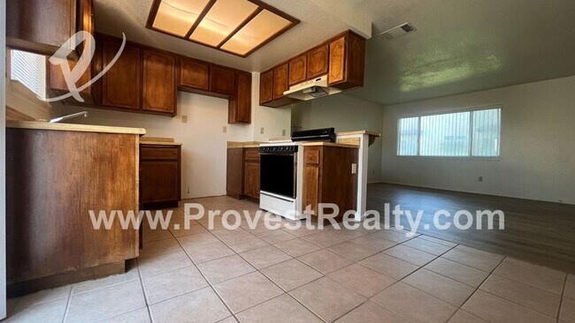 Building Photo - 21350 Laguna Rd
