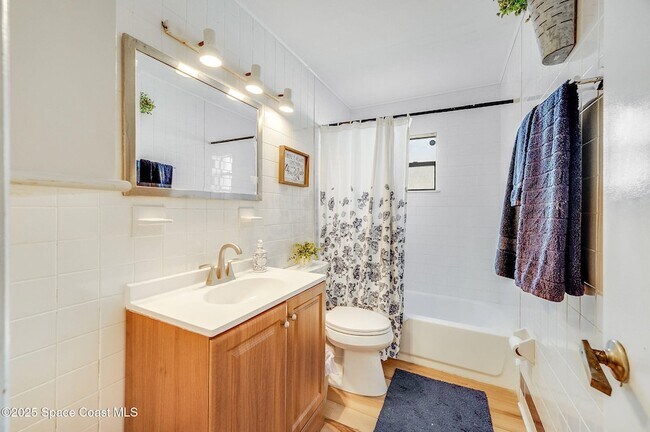 Building Photo - 115 Angelo Rd SE