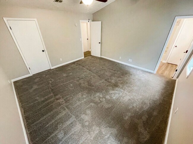 Building Photo - Powder Springs - 3BR - Fully Renovated