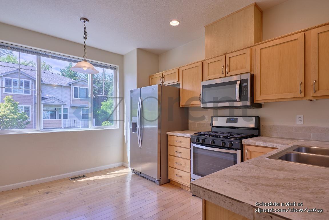 Building Photo - 15440 SW Mallard Dr