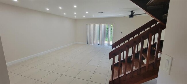 Building Photo - 11427 Royal Palm Blvd