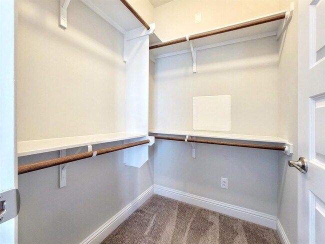 Building Photo - 601 C-Bar Ranch Trl