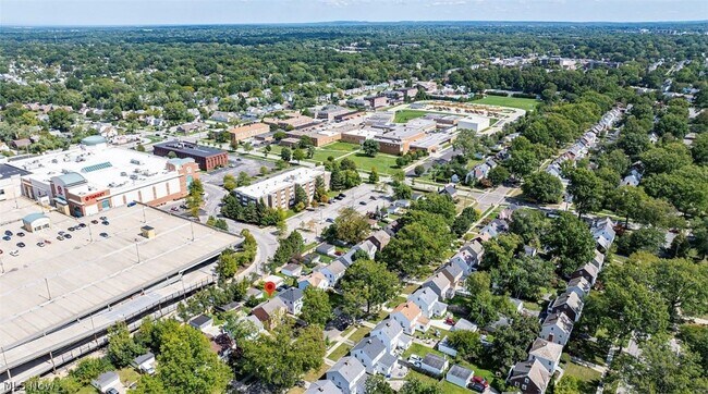 Building Photo - 4069 Bushnell Rd