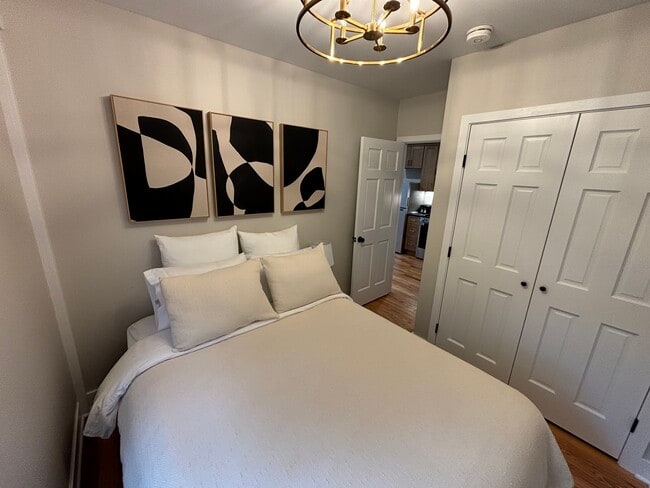 Building Photo - 23 Main St