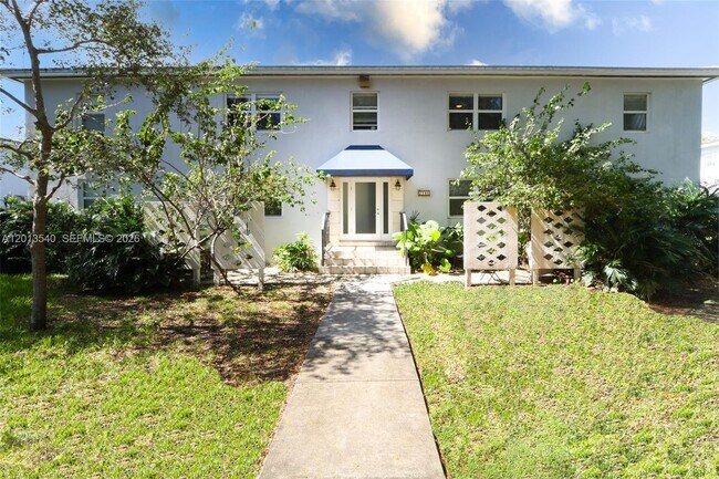 Building Photo - 7740 SW 54th Ct