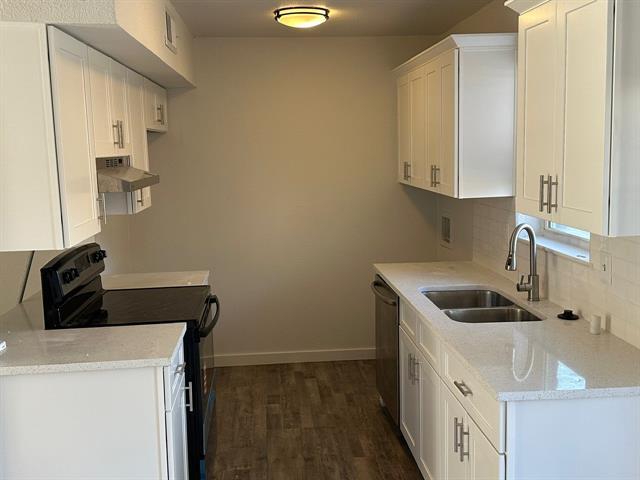 Building Photo - 3356 P Ave