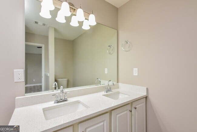 Building Photo - 3547 Spring Shoals