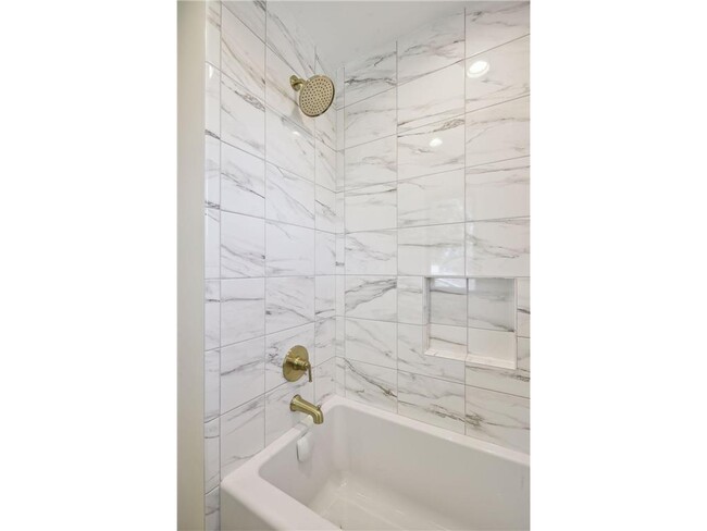 Building Photo - 21845 Byron Cir