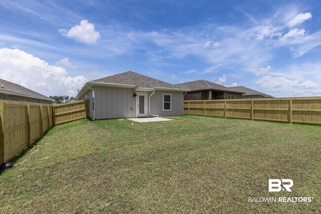 Building Photo - 32444 Revere Dr