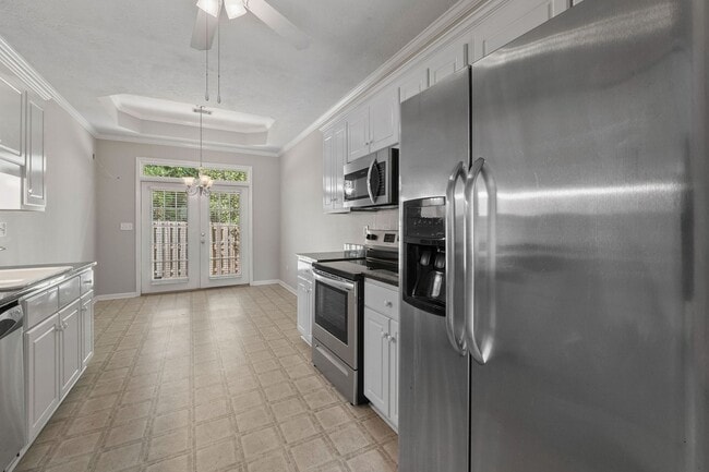 Building Photo - Townhome in Evans