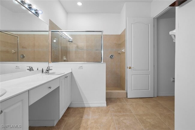 Building Photo - 6010 Jonathans Bay Cir