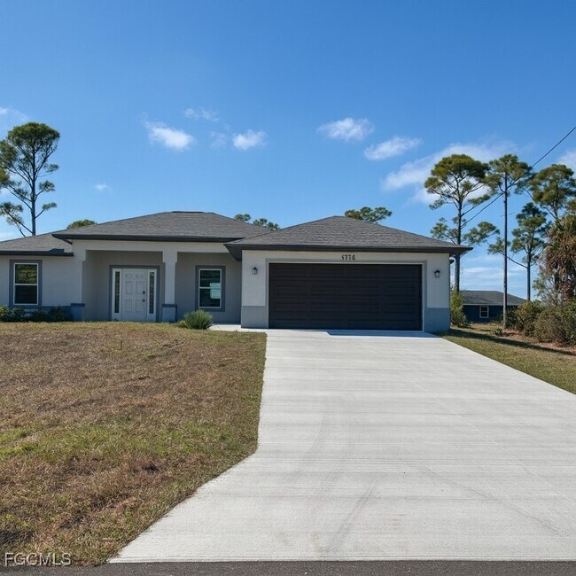 Building Photo - 3716 NE 15th Ave