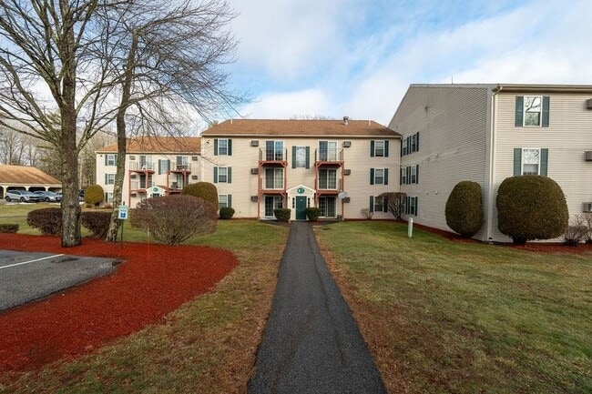 Building Photo - 1703 White Cedar Blvd