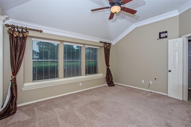 Building Photo - 7718 Trophy Pl Dr