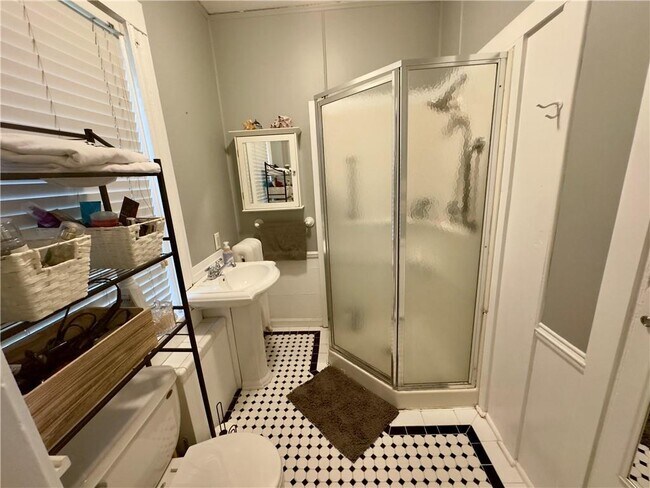 Bathroom - 45 Washington St