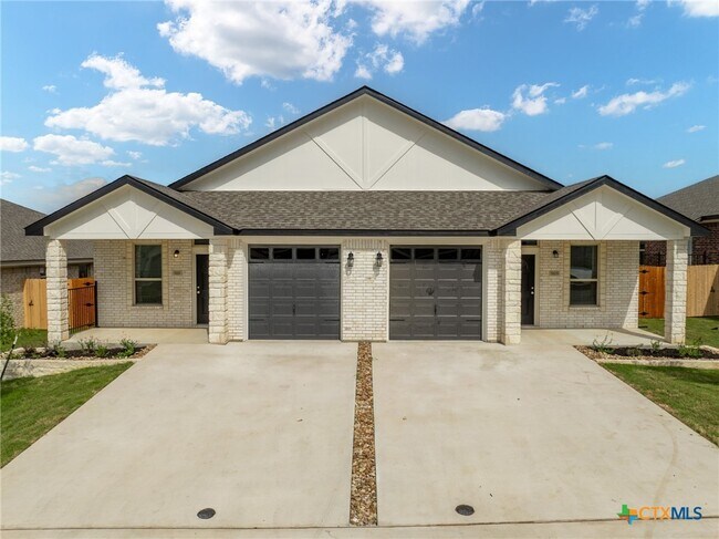Building Photo - 5109 Rose Petal Ct