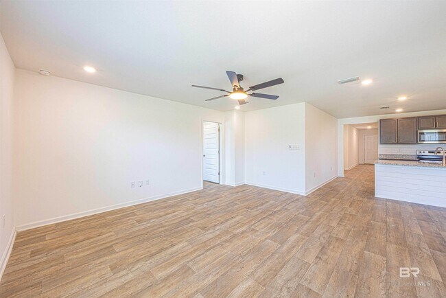 Building Photo - 23294 Shadowridge Dr