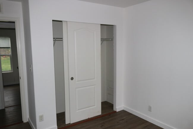 Building Photo - 2736 WA-109