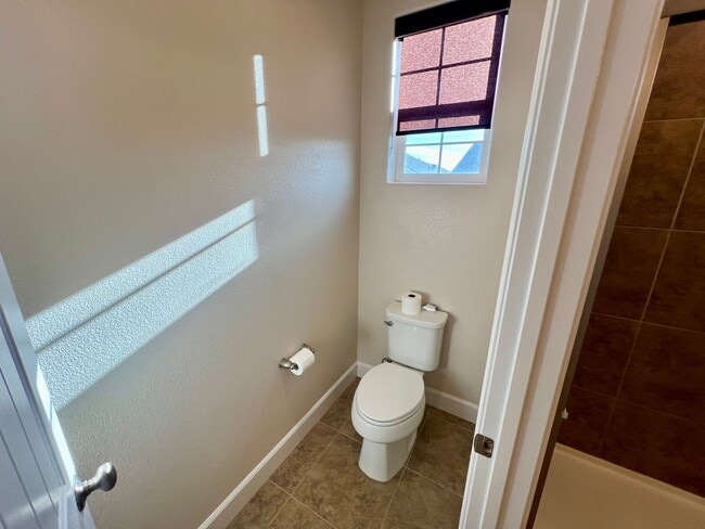 Building Photo - Lovely East Garrison 3 bedroom 2.5 bathroo...