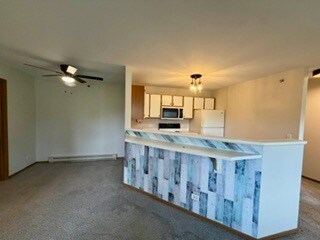 Building Photo - 510 Cunat Blvd
