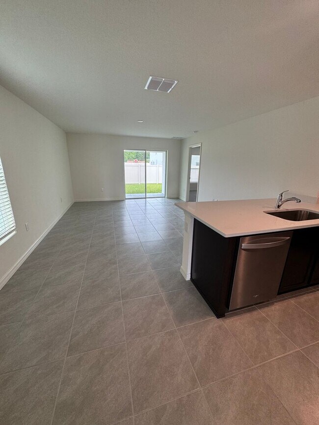 Building Photo - Brand New Construction Rental
