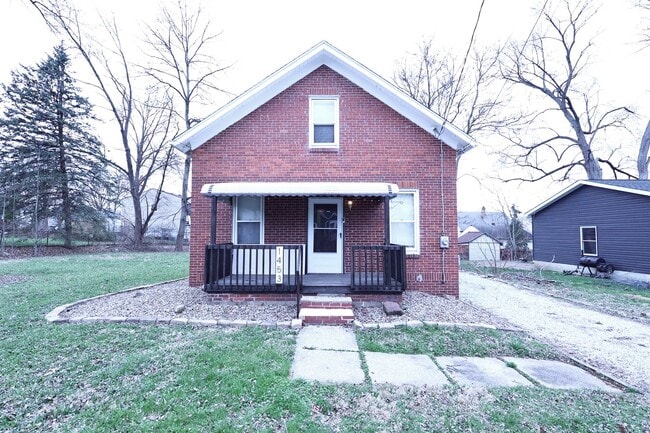 Building Photo - 1453 Woodbirch Ave