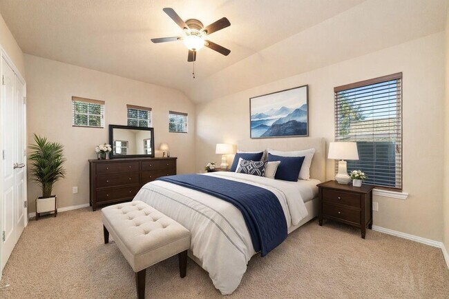 Building Photo - 2051 Brodie Ln