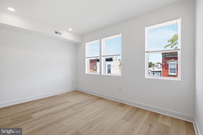 Building Photo - 2237 N 16th St