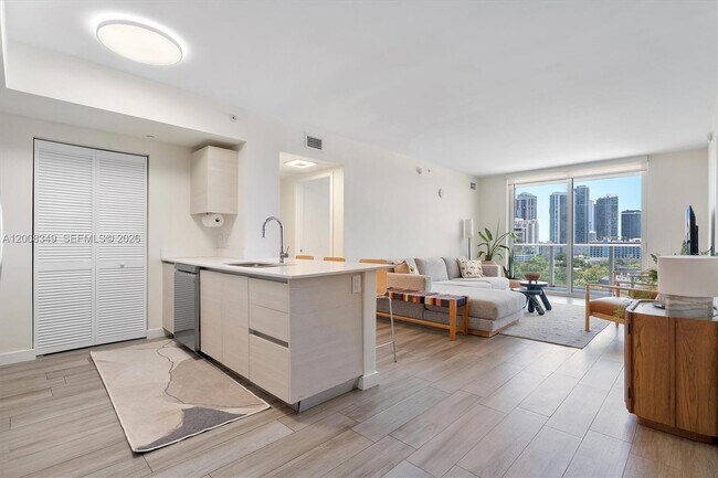 Building Photo - 4250 Biscayne Blvd
