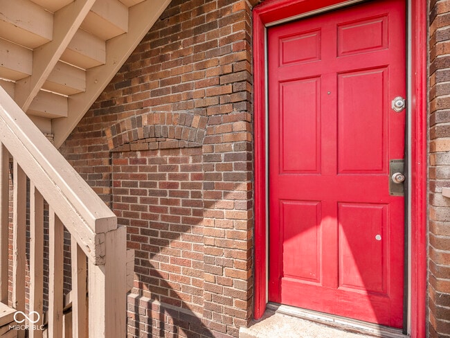 Building Photo - 2161 N Meridian St