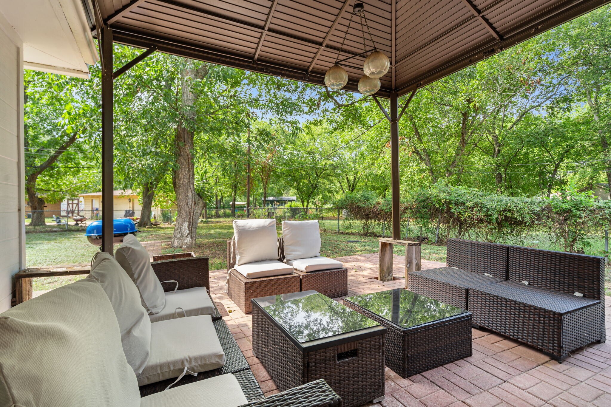 Building Photo - 6418 Onyx Dr N