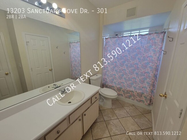 Building Photo - Spacious Tampa Condo