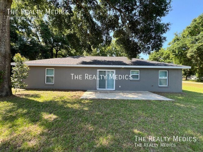 Building Photo - 7593 SW 82nd St