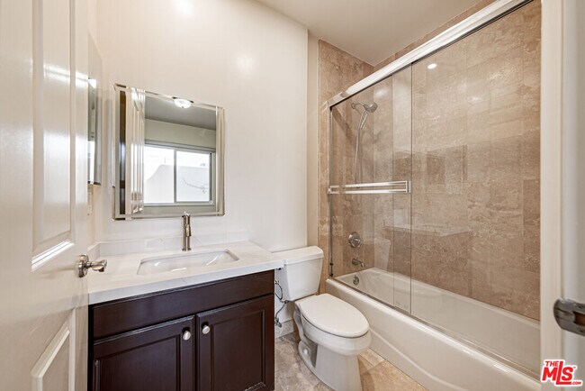 Building Photo - 143 N Arnaz Dr