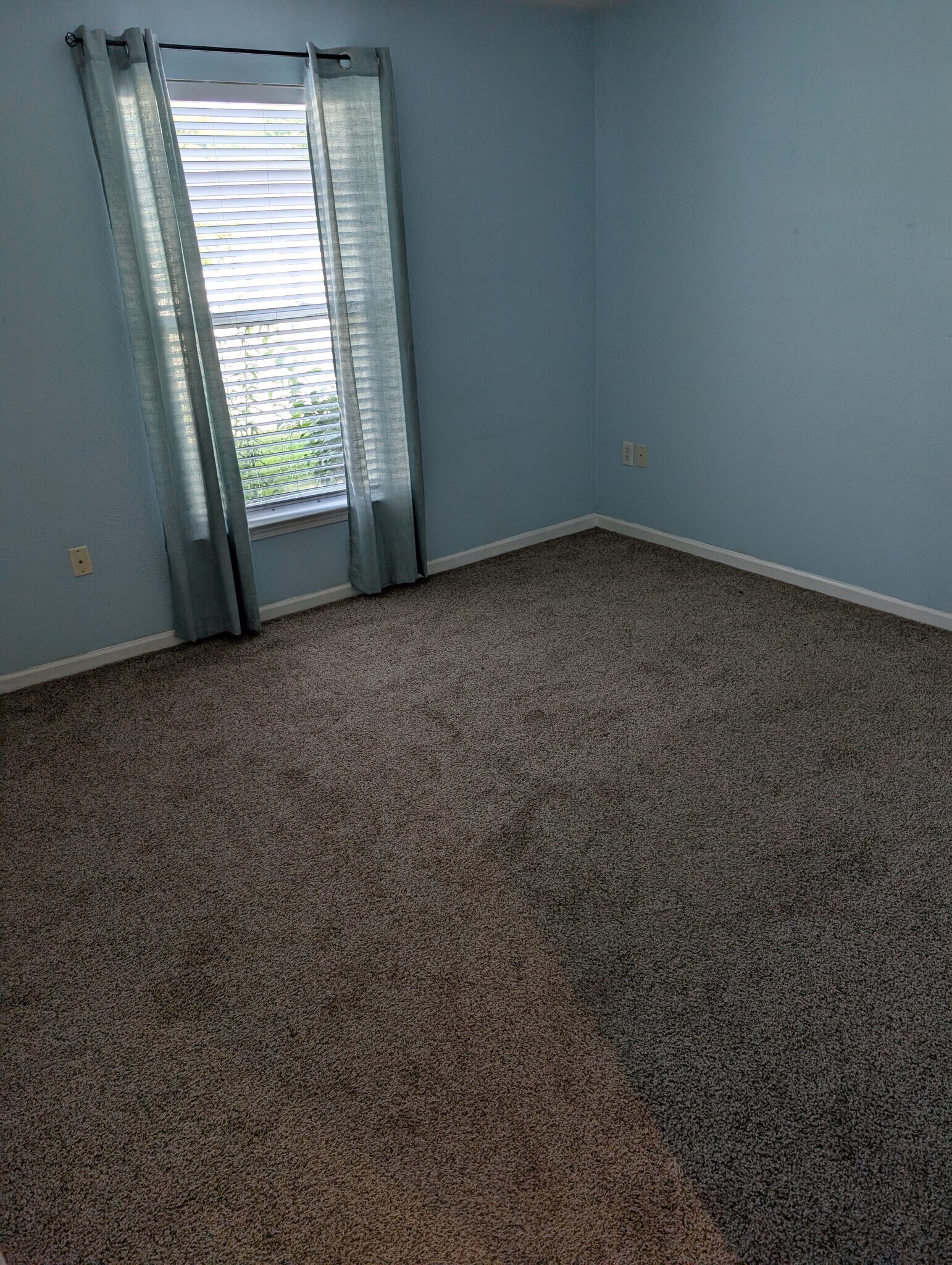 Building Photo - 1275 Millbrook Trl