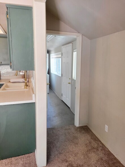 Building Photo - 5455 Bolsa Rd