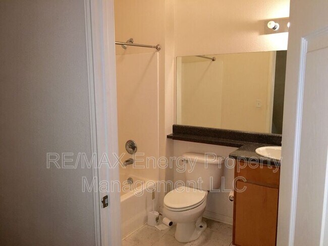 Building Photo - 2200 Classen Blvd