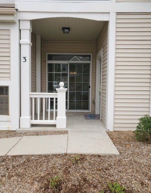 Building Photo - 2250 Aurora Dr