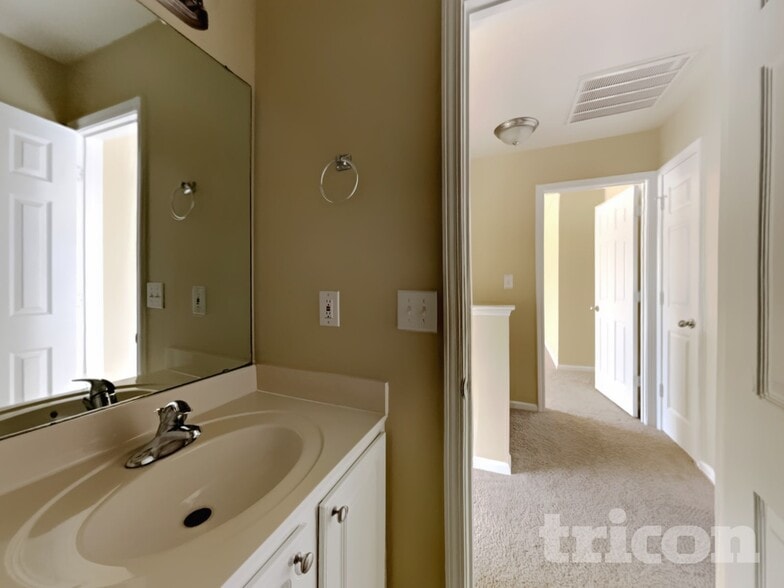 Building Photo - 7431 Fowler Springs Lane