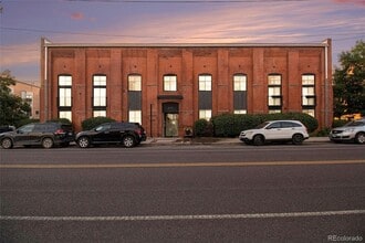 Building Photo - 3225 Blake St