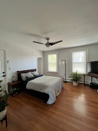 Building Photo - 26 Elizabeth St