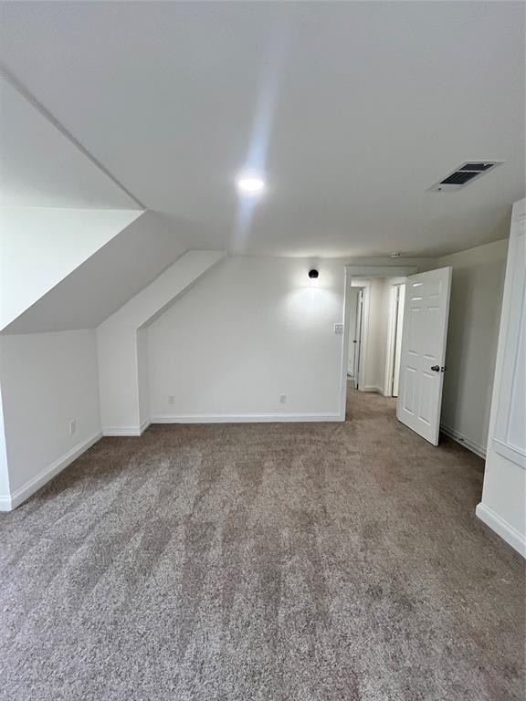 Building Photo - 2103 Bayou Dr