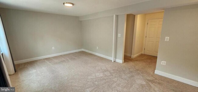 Building Photo - 13592 Bentley Cir
