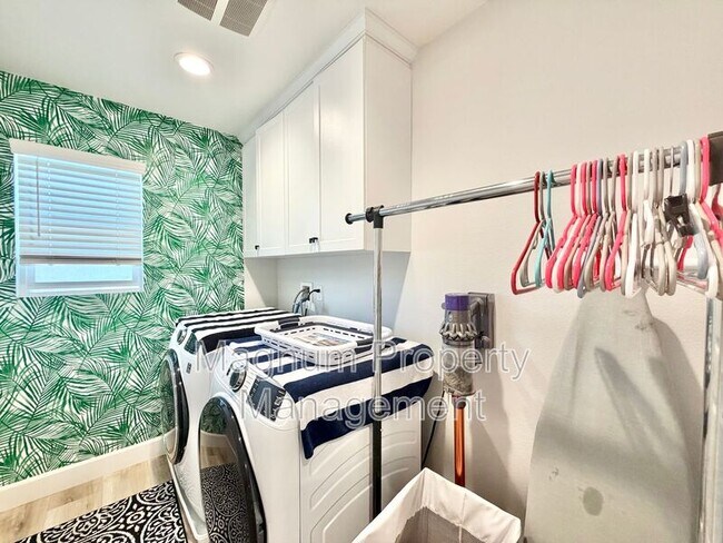 Building Photo - 34257 Swordfern Pl