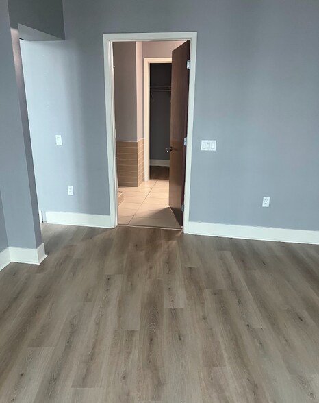 Stunning new floors in bedrooms, including huge master bedroom - 111 N 12th St