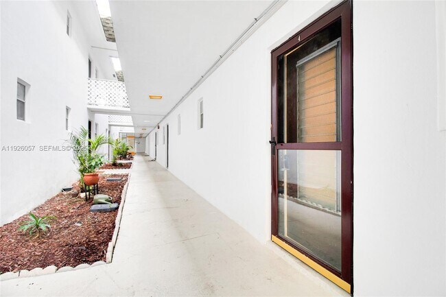 Building Photo - 6505 Winfield Blvd