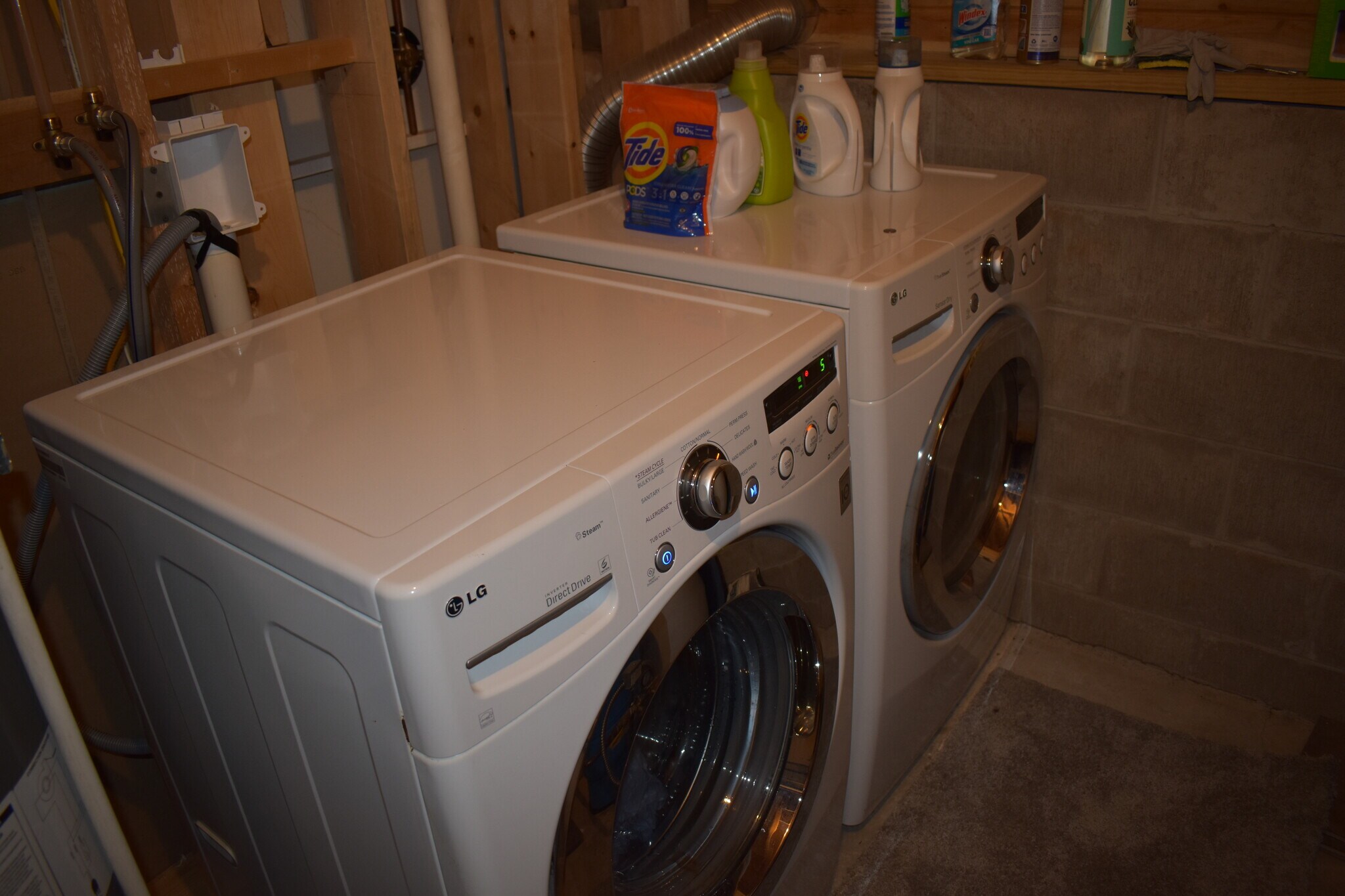 Building Photo - 6587 Rolling Hills Dr