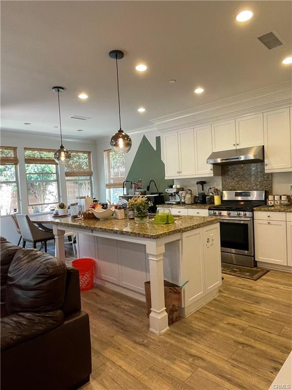 Building Photo - 31 Larkfield