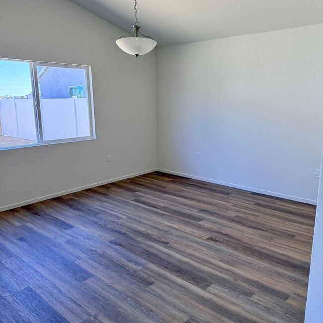 Building Photo - 11702 Sebastian Rd